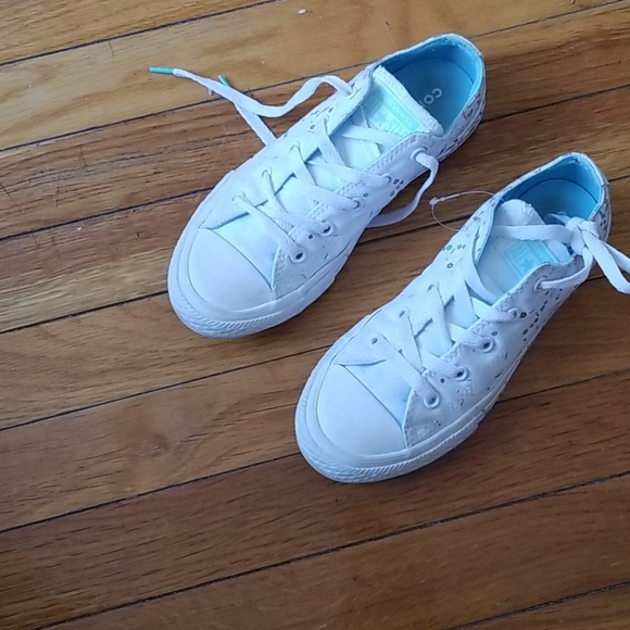 Converse *> - Picture 2 of 7
